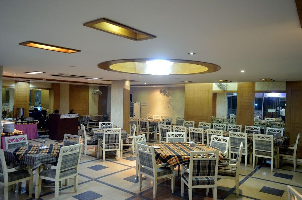 Uni Resort Cox's Bazar Exterior foto